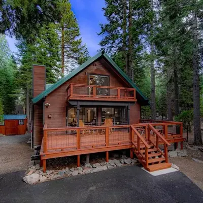 Whispering Pines Cabin For 6