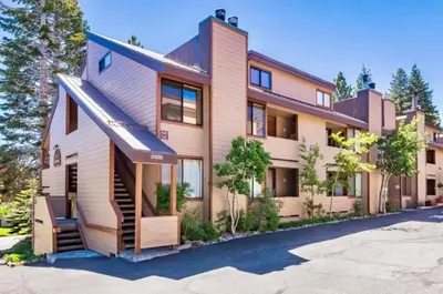 an image of a house at San Sierra 24 in Mammoth Lakes