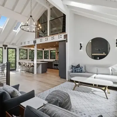 Sierra Sanctuary with Hot Tub home