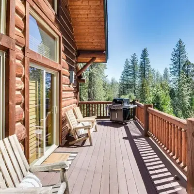 Peaceful Escape in the Pines Arnold Cabin with Deck