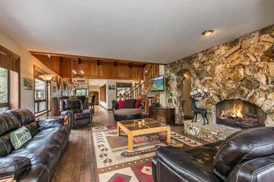 Gallery image of Lilac Lodge at Skyland home in Zephyr Cove