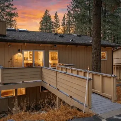 Les Roes by AvantStay Incline Village Retreat • Near Lake Tahoe Beaches and Scenic Trails Diamond Peak and Local Hot Spots