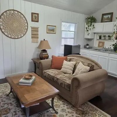 La Lomas Bohemian Courtyard Cottage