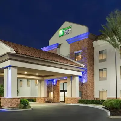 Holiday Inn Express & Suites Merced - Yosemite Natl Pk Area by IHG