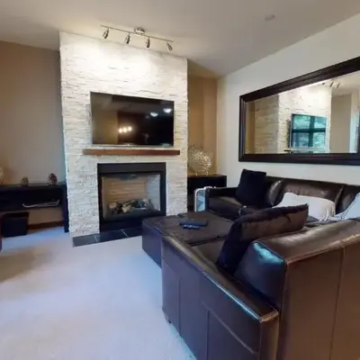 Solstice 10 Apartment