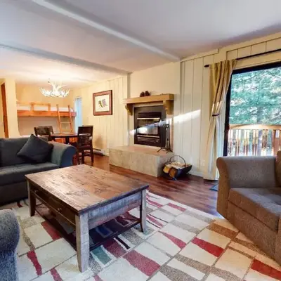 Summit 49 Apartment