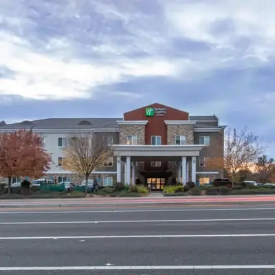 Holiday Inn Express Hotel & Suites Roseville - Galleria Area by IHG