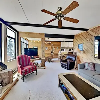 Great Condo With Free Shuttle to the Village!