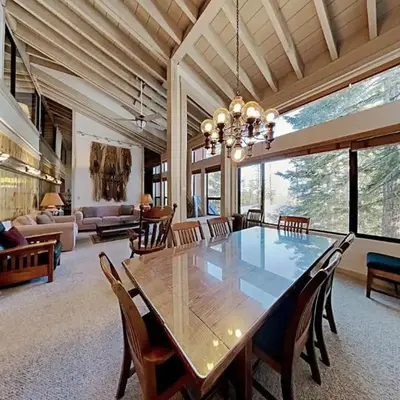 Comfortable 4 Bedroom Condo