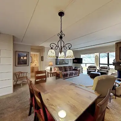 2 Bed 2 Bath Condo Steps Away From Recreation!