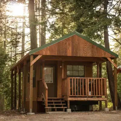 Snowflower Camping Resort Cabin 3