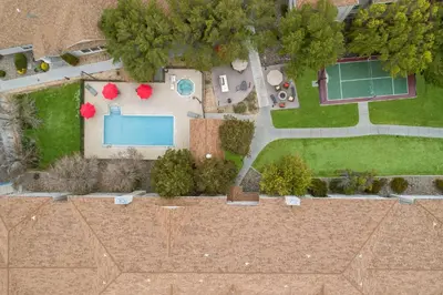 an overhead view of a house with a swimming pool at Sonesta ES Suites Reno in Reno