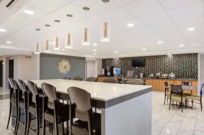 a conference room with a large table and chairs at Best Western Plus Coalinga Inn in Coalinga