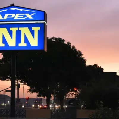 Apex Inn