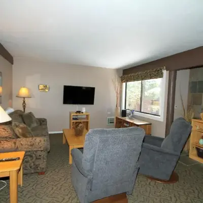 Mammoth Ski Racquet Club 94 2 bedroom Dog Friendly