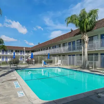 Motel 6 Lost Hills / Buttonwillow Racetrack