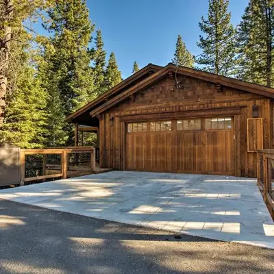 Saint Bernard - Luxurious Upscale Comfy Mountain Retreat Hot Tub Gas BBQ with Level 2 EV Connection