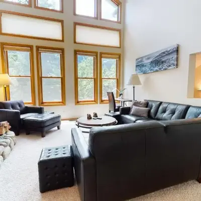Snowcreek 880 Condo