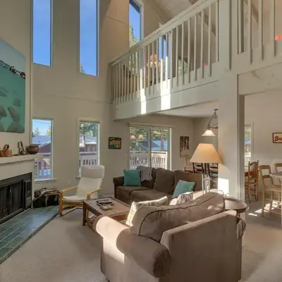 Sunny Daze at Dollar Point by Tahoe Getaways - Tahoe Classic w Open Floor Plan