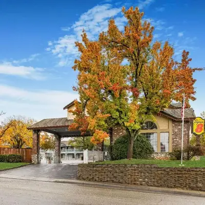 Super 8 by Wyndham Auburn
