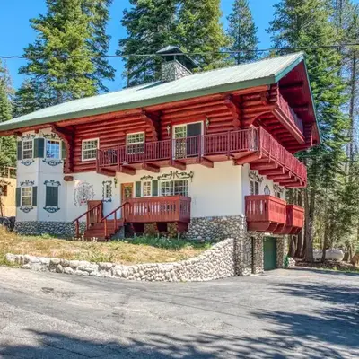 Vienna Villa - 3 Bed 3 Bath Vacation home in Shaver Lake