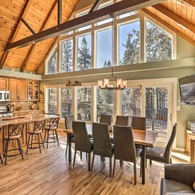 Close to Donner Lake and Skiing Truckee Getaway