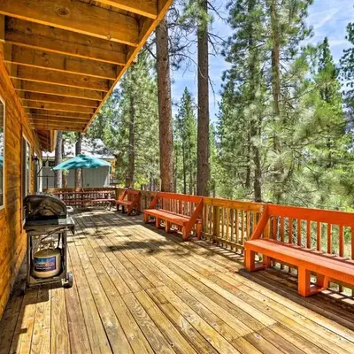 4 Mi to Heavenly Home with Deck in South Lake Tahoe