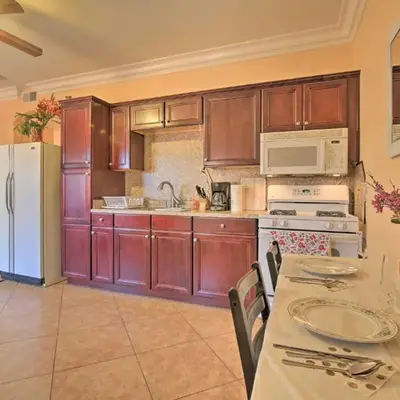 Sacramento Area Apartment 15 Mi to Downtown