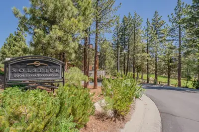 a sign for the sutherlandose shakespeare garden at Solstice 24 in Mammoth Lakes