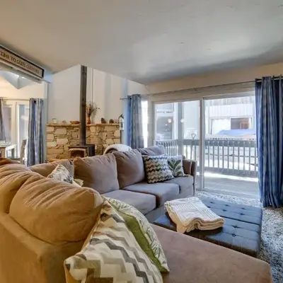 Resort Condo with Hot Tub and Pool