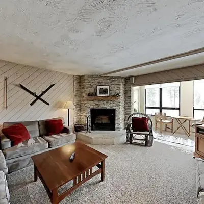 Fantastic 3 Bedroom Condo with Great Views