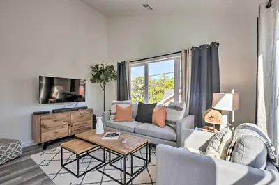 Gallery image of Modern Midtown Haven with Garage Mt Rose Day Trips! in Reno