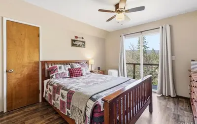 Gallery image of Sugar Pine Chalet in Oakhurst