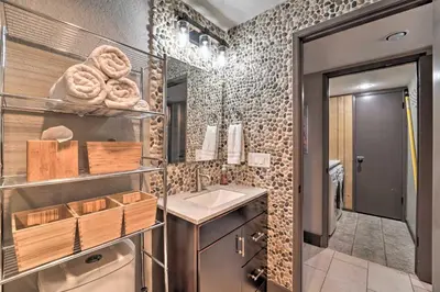 Gallery image of Luxury Tahoe Condo Less Than 1 Mi to Heavenly Lifts! in Stateline