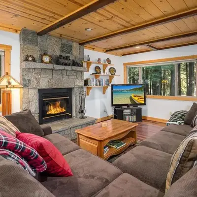The Lazy Bear Lodge