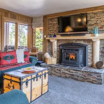 Brand New Listing! 5 minute walk to Canyon Lodge! Newly Updated Two-Bed