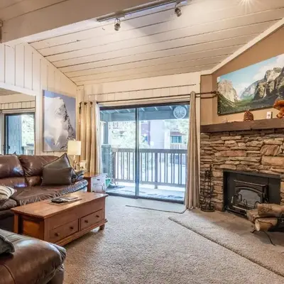 New Listing 2 bedroom and Loft 2 bath Summit E Bldg 16 condo sleeps 8 Steps to Eagle Lodge Chair 15