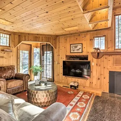 Less Than 1 Mi to Heavenly Lifts Tahoe Area Townhome!