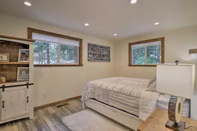 Gallery image of 2 Mi to Beach Incline Village Cabin with Patio! in Incline Village