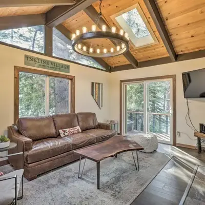 2 Mi to Beach Incline Village Cabin with Patio!
