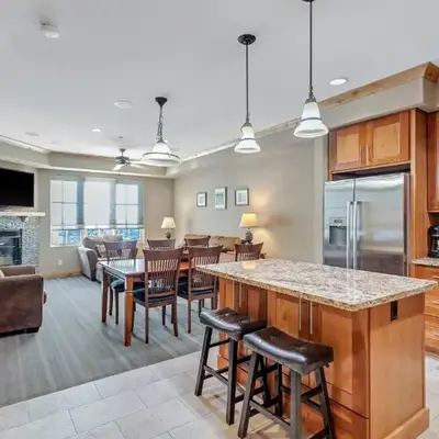 Modern Condo - Great Location!