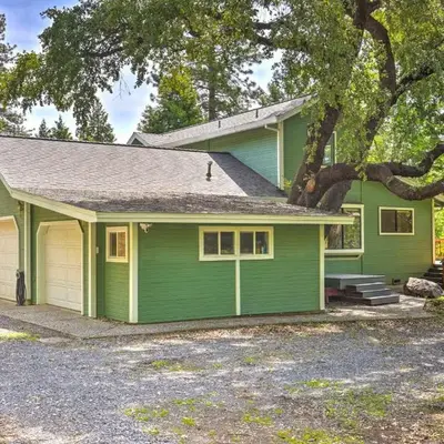 10 Acres with Stunning Views Apple Hill Home!