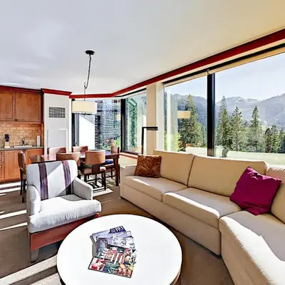 Resort at Squaw Creek's 556