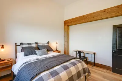 a bedroom with a bed in a room at Charming Lodi Retreat Walk to Local Wineries in Lodi