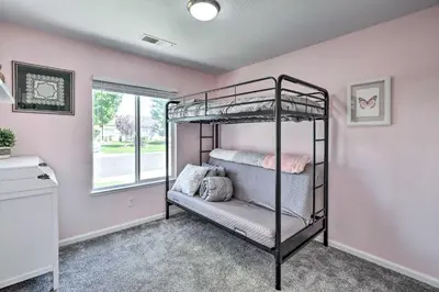 Gallery image of Yard and Fire Pit Family-Friendly Reno Home! in Reno