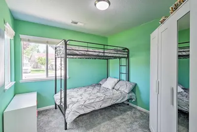 Gallery image of Yard and Fire Pit Family-Friendly Reno Home! in Reno