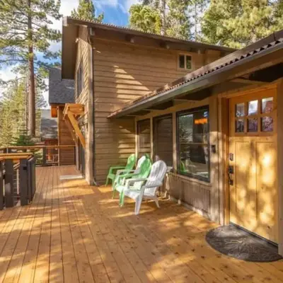 Henderson by AvantStay Lake View Walk to Beach Garwoods More