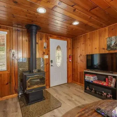 Acorn Cabin - Charming Place