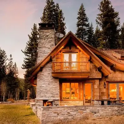 Hunter by AvantStay Award-Winning Riverfront Cabin 5 Minutes from Palisades
