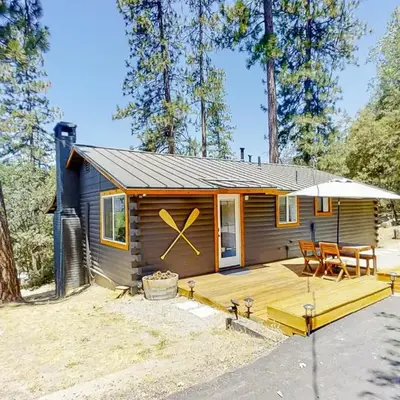 Sugar Pine Log Cabin